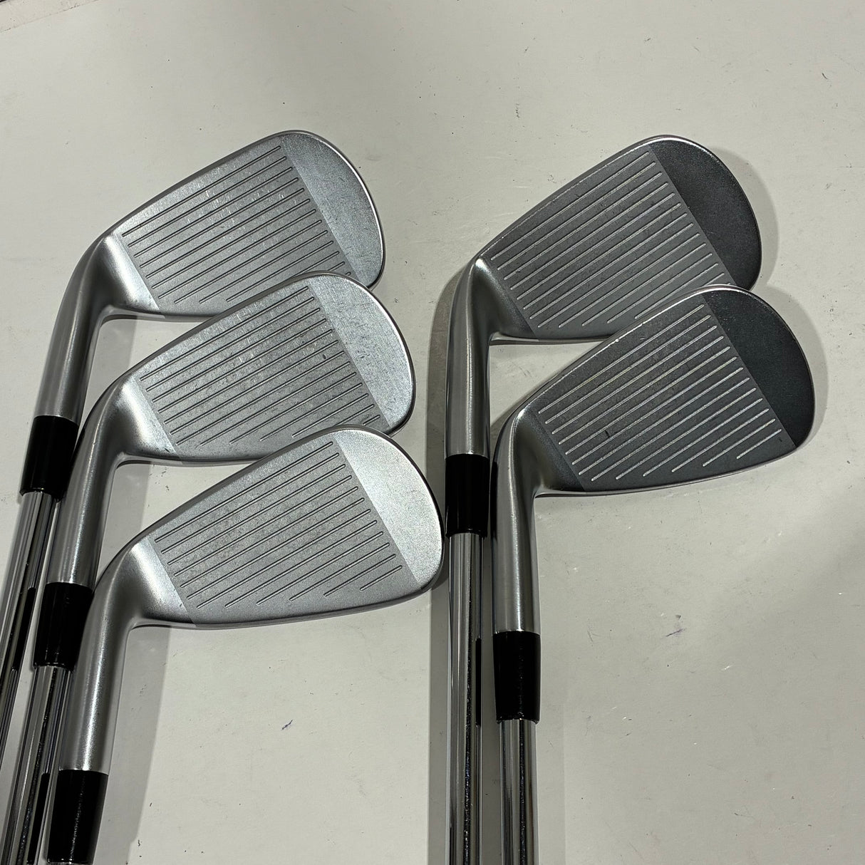 Mizuno JPX 923 Hot Metal Iron Set 6-P Stiff Flex