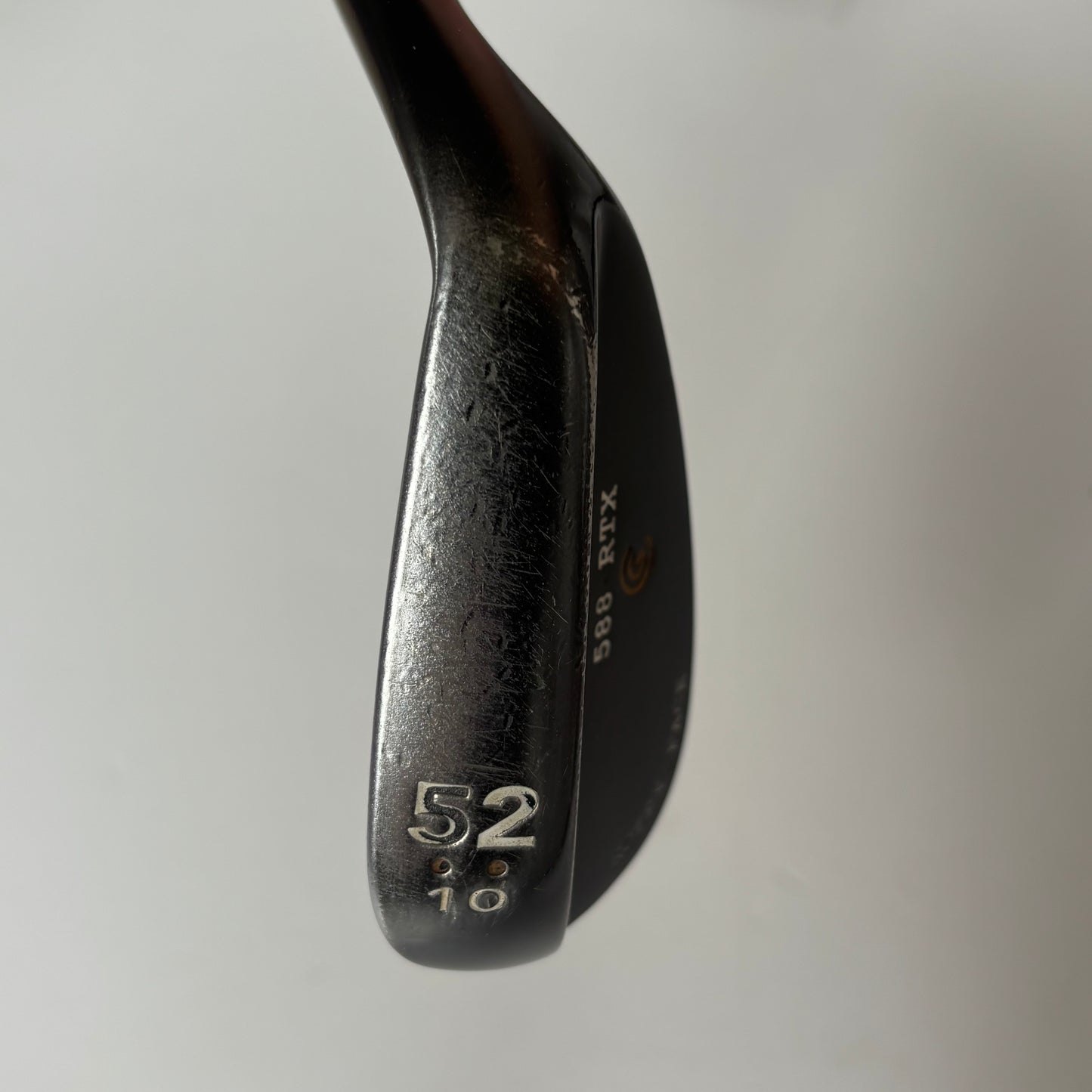 Cleveland 588 RTX Black Pearl 52*/10* Wedge