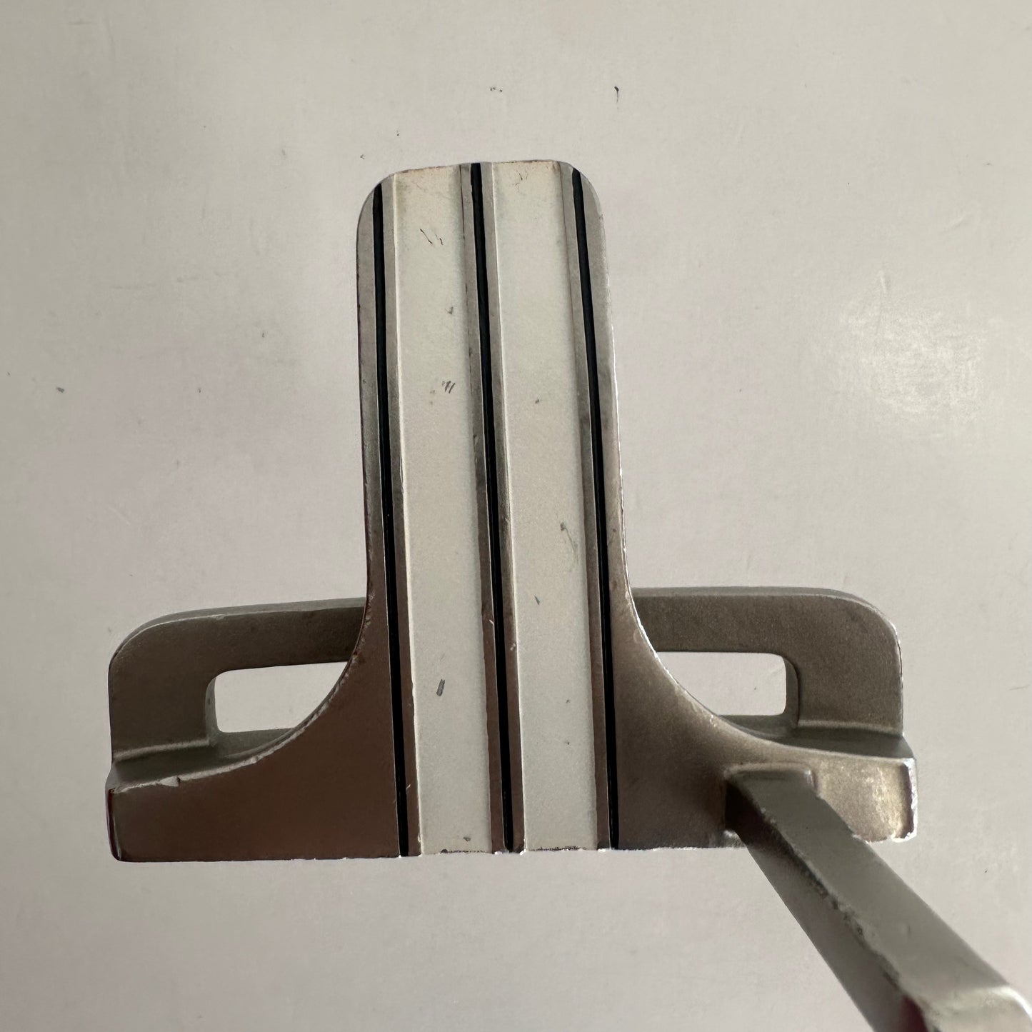 Odyssey White Hot XG Marxman 33 Inch Putter