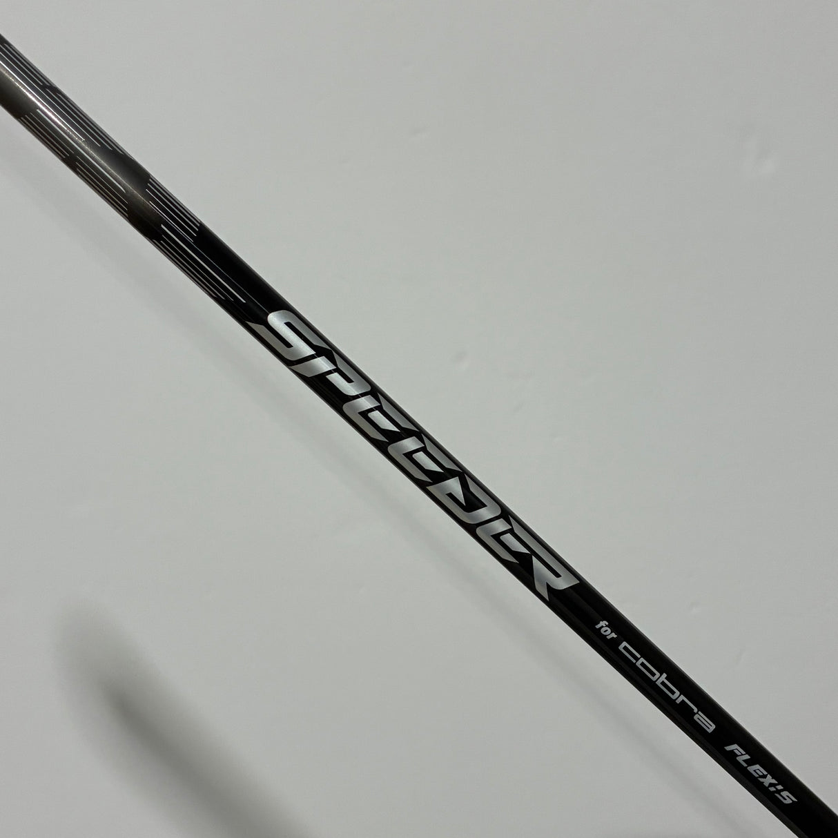 Cobra DS-Adapt LS 9.0* Driver Stiff Flex Headcover Included