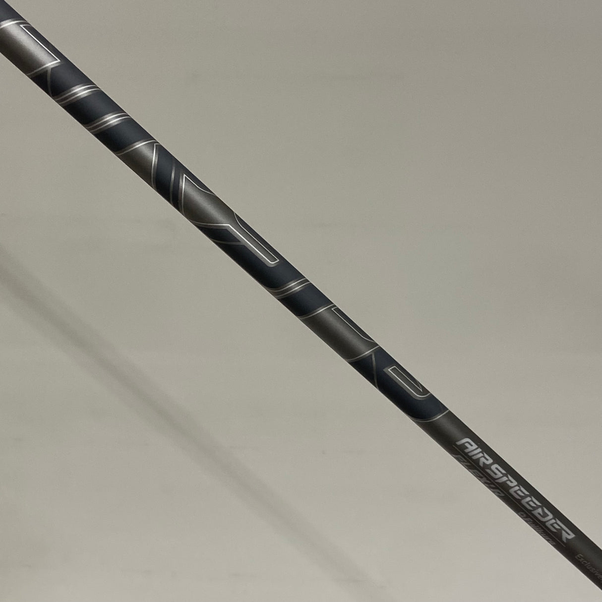 TaylorMade Qi35 Max Lite 10.5* Driver Regular Flex Headcover Included