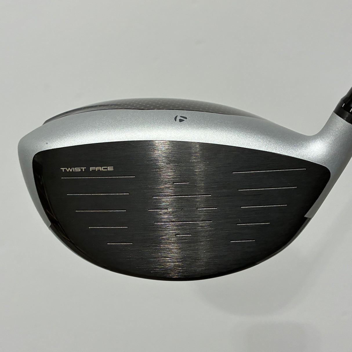 TaylorMade M4 10.5* Driver Regular Flex Headcover Included