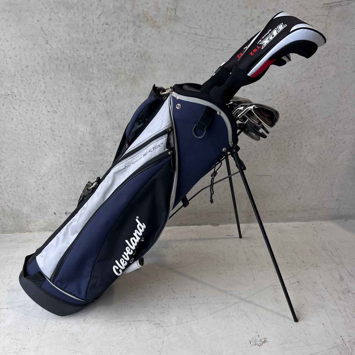 Left Hand Junior Powerbilt Full Set (Also suitable for Ladies)