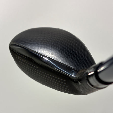 TaylorMade SIM2 Rescue 4 Hybrid Stiff Flex Headcover Included – Angled