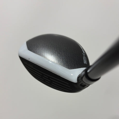 TaylorMade SIM Max Rescue 4 Hybrid Stiff Flex – Angled