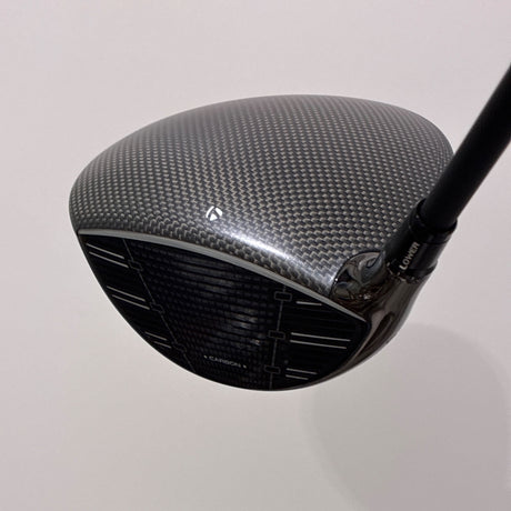 TaylorMade Qi35 9.0* Driver Stiff Flex Headcover Included – Angled