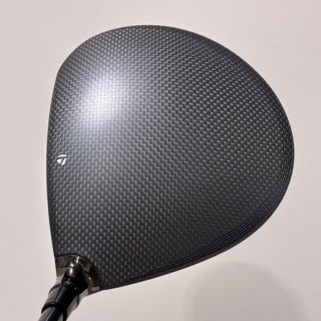 TaylorMade Qi35 9* Driver Stiff Flex Headcover Included – Crown