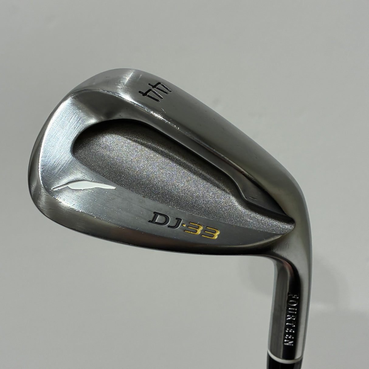 Fourteen DJ-33 44* Wedge