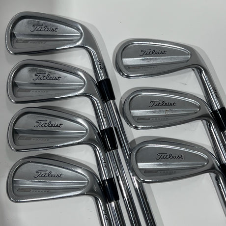 Titleist CB 714 Iron Set 4-P Stiff Flex