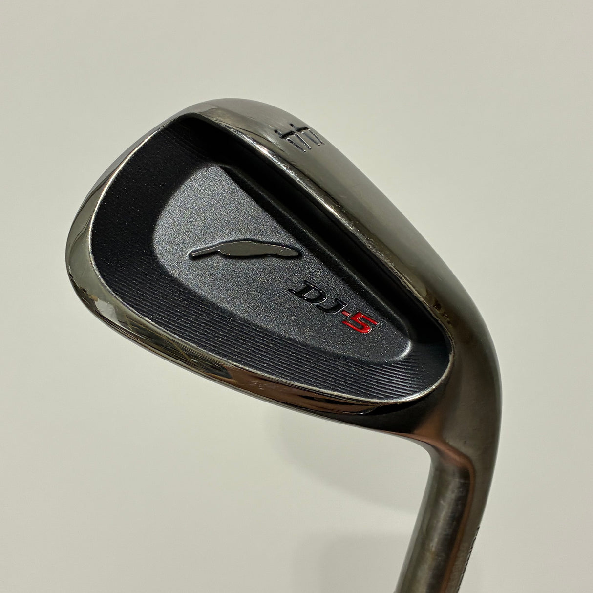 Fourteen DJ-5 44* Wedge