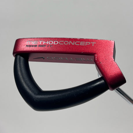 Nike Method Concept 34 Inch Putter