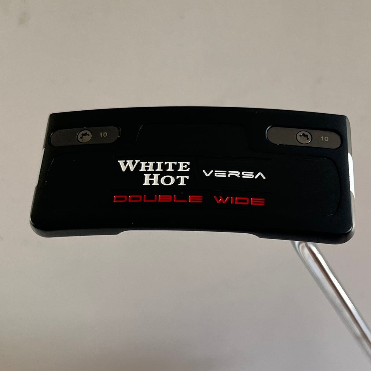 Odyssey White Hot Versa Double Wide (2023) 33 Inch Putter Headcover Included