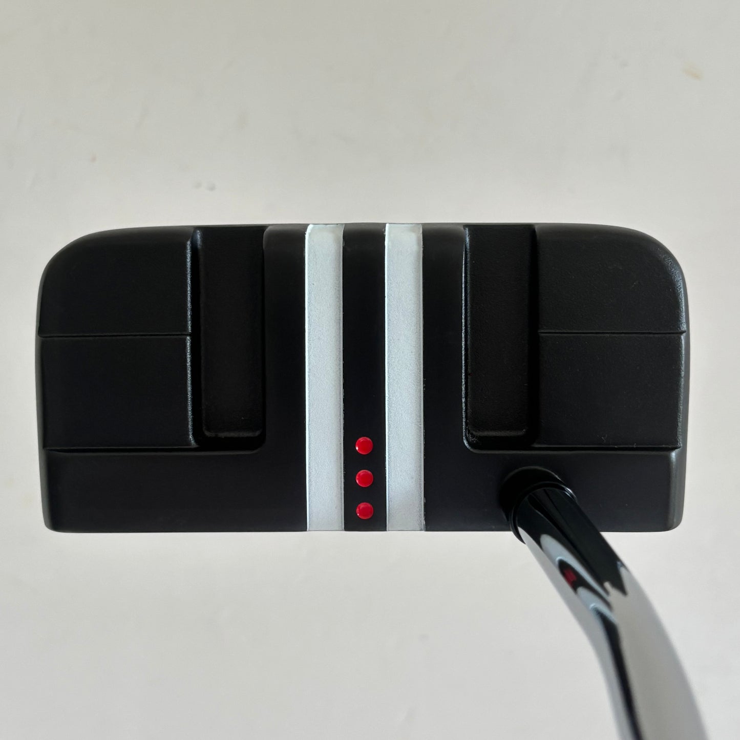 Odyssey Eye Trax Double Wide 34 Inch Putter Headcover Included