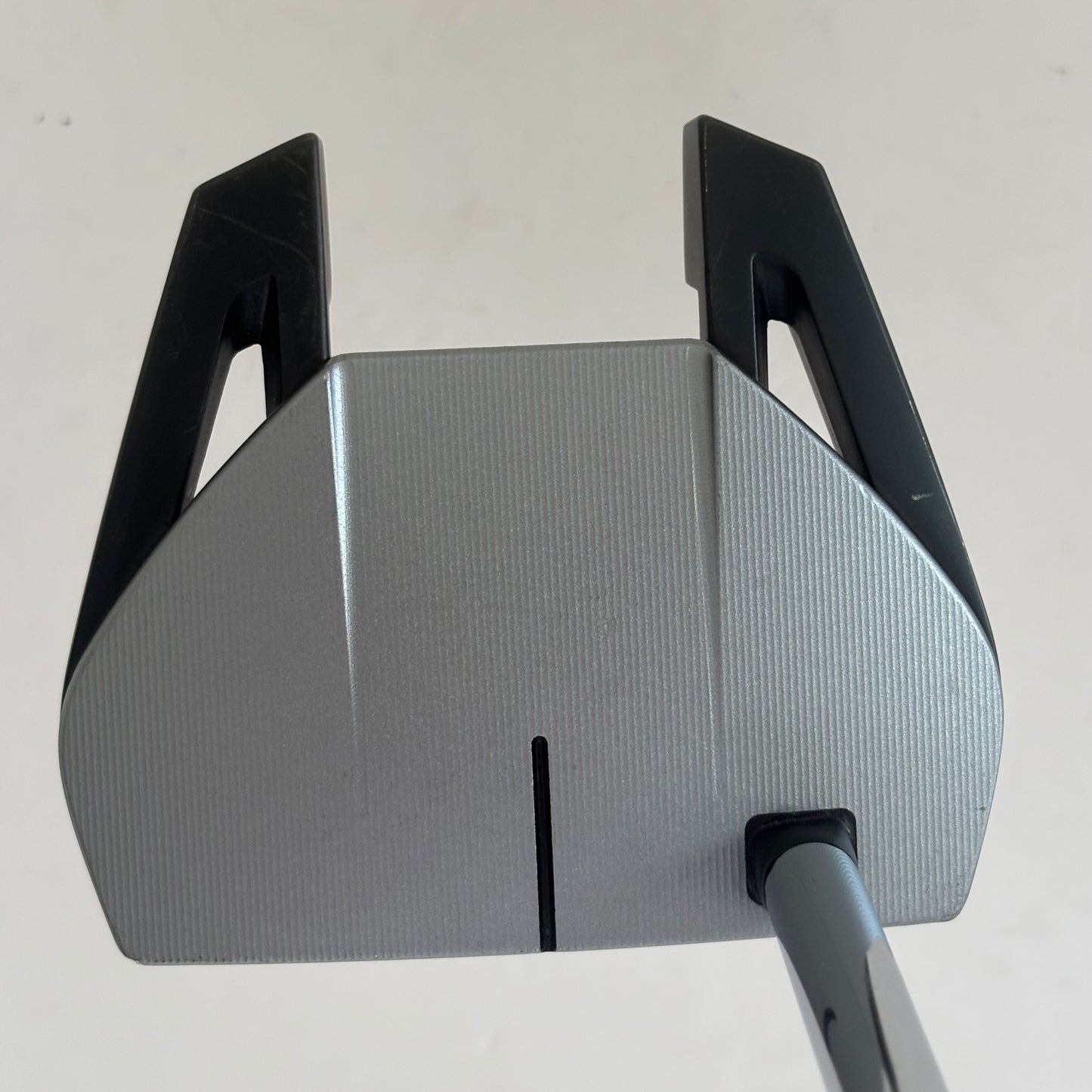 TaylorMade Spider GT Silver 34 Inch Putter Headcover Included