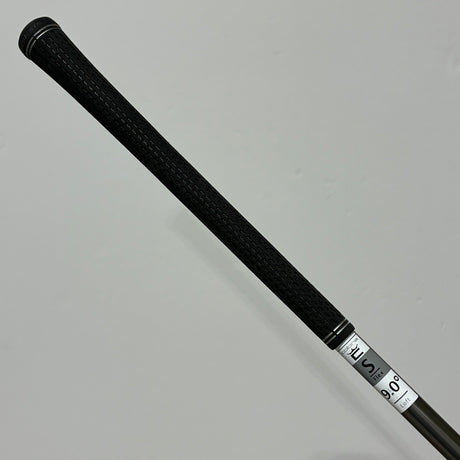Cobra DS-Adapt LS 9.0* Driver Stiff Flex Headcover Included