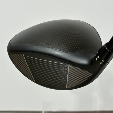 Cobra DS-Adapt Max-D 10.5* Driver Regular Flex Headcover Included
