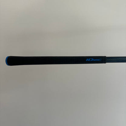 TaylorMade SIM2 9* Driver Stiff Flex Headcover Included