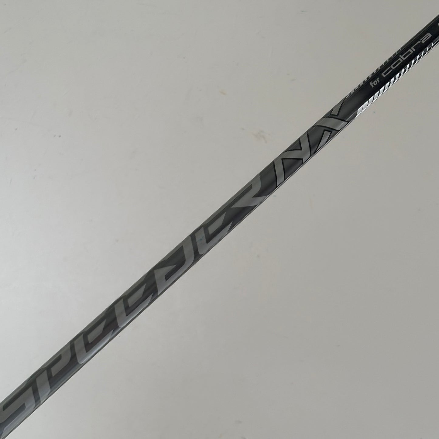 Cobra Darkspeed 4 Hybrid Regular Flex