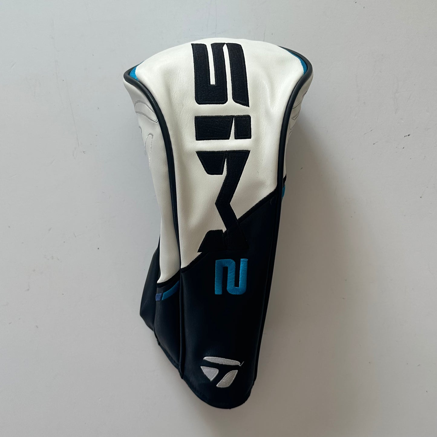 TaylorMade SIM2 9* Driver Stiff Flex Headcover Included