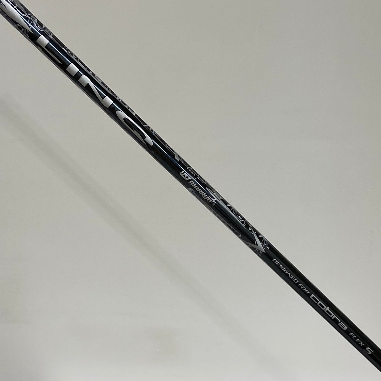 Cobra DS-Adapt LS 10.5* Driver Stiff Flex Headcover Included