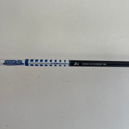 Cobra Aerojet LS 9.0* Driver Stiff Flex Headcover Included