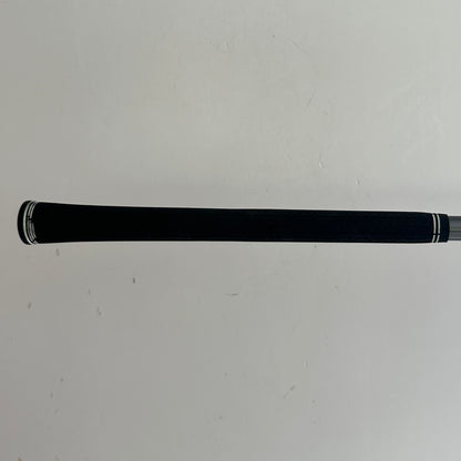 Cobra Darkspeed X 10.5* Driver Stiff Flex Hedcover Included