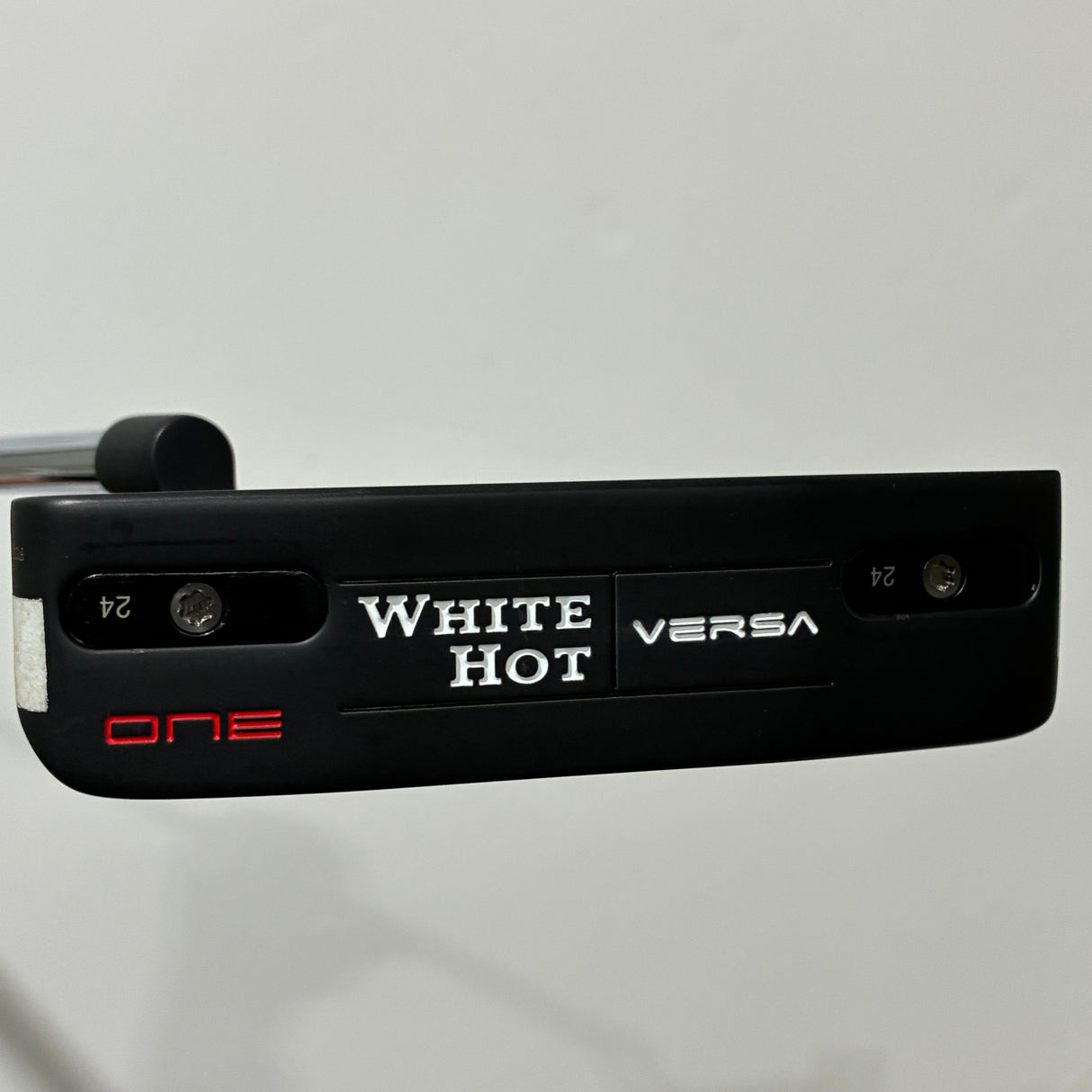 Left Hand Odyssey White Hot Versa One 34 Inch Putter Headcover Included